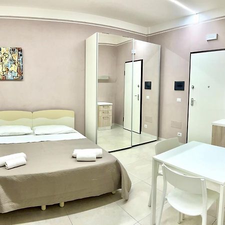 Camelia Home Suite - Napoli Экстерьер фото